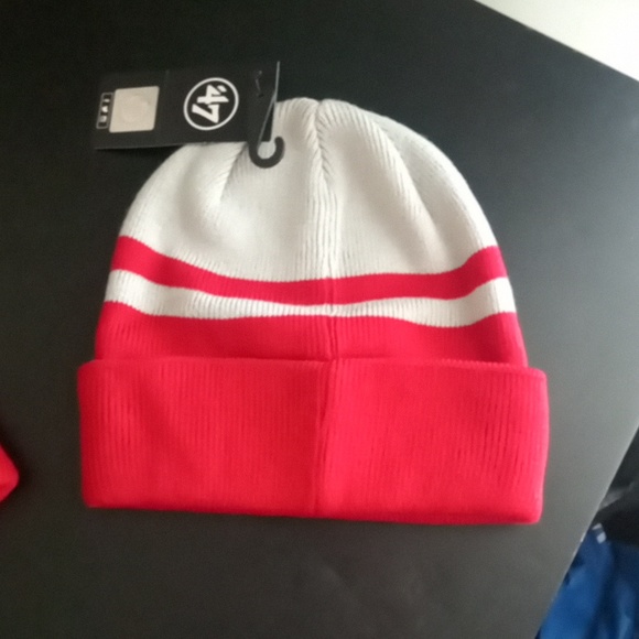 U of h beanie University of Houston - Picture 3 of 3